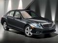 Leikur E-flokkur Sedan Puzzli á netinu